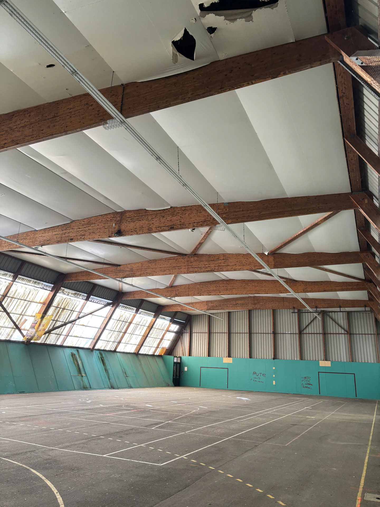 Un gymnase en décrépitude se métamorphose — photo 5